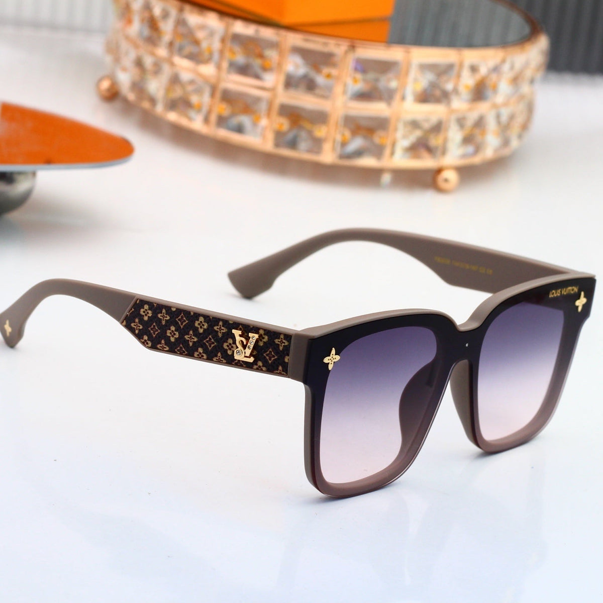 Louis vuitton Oversized Sunglasses with Monogram Temples 4037 Butterfly